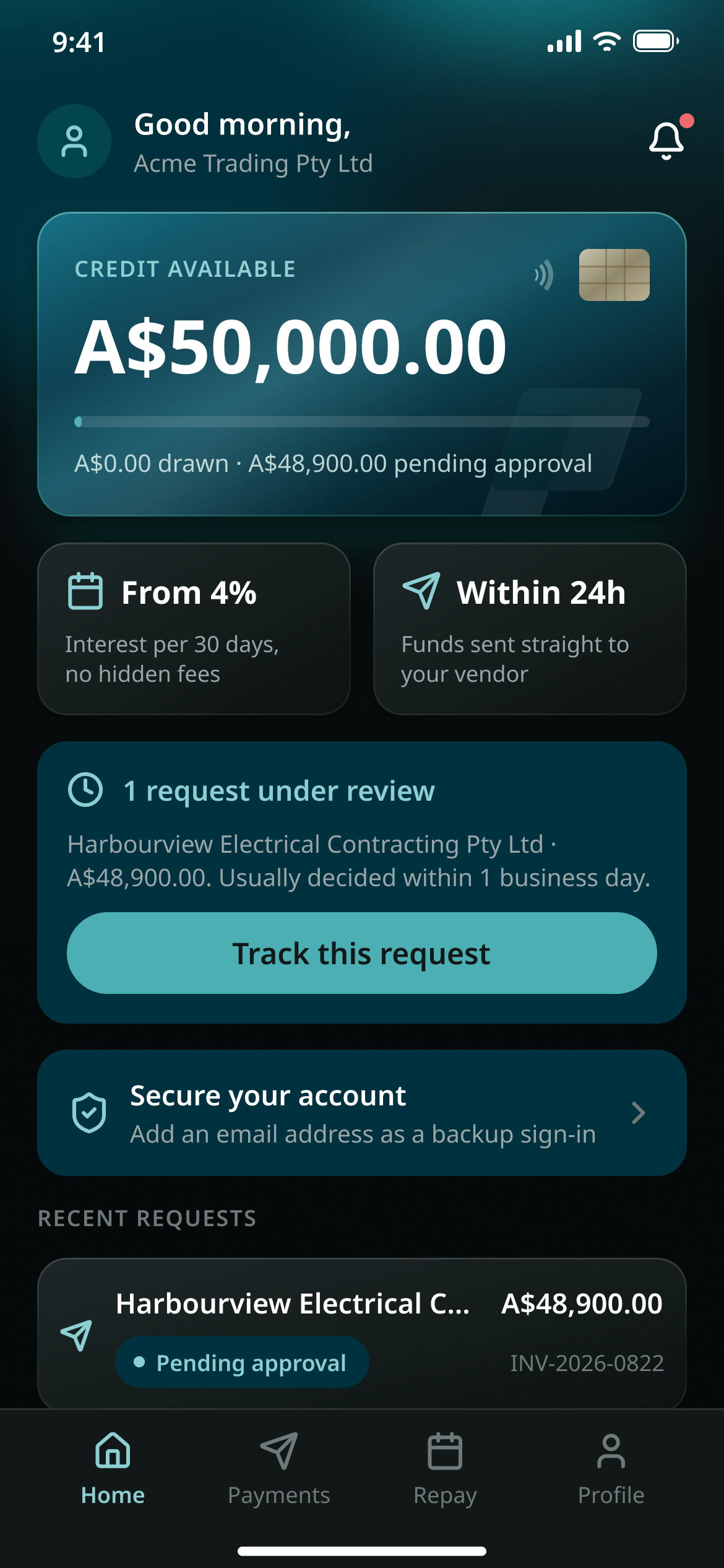 The final home screen: a card showing the available credit and the amount drawn, then the rate, the payment time, the request under review and recent requests